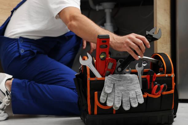 Best Emergency Plumber  in Louisvle, IL